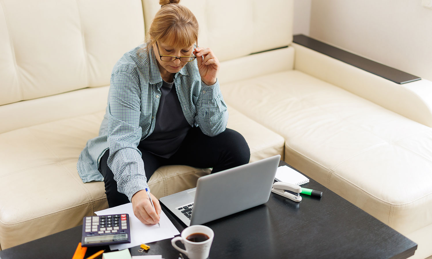 Miała robić jedną prostą rzecz w internecie. Oferta była jasna