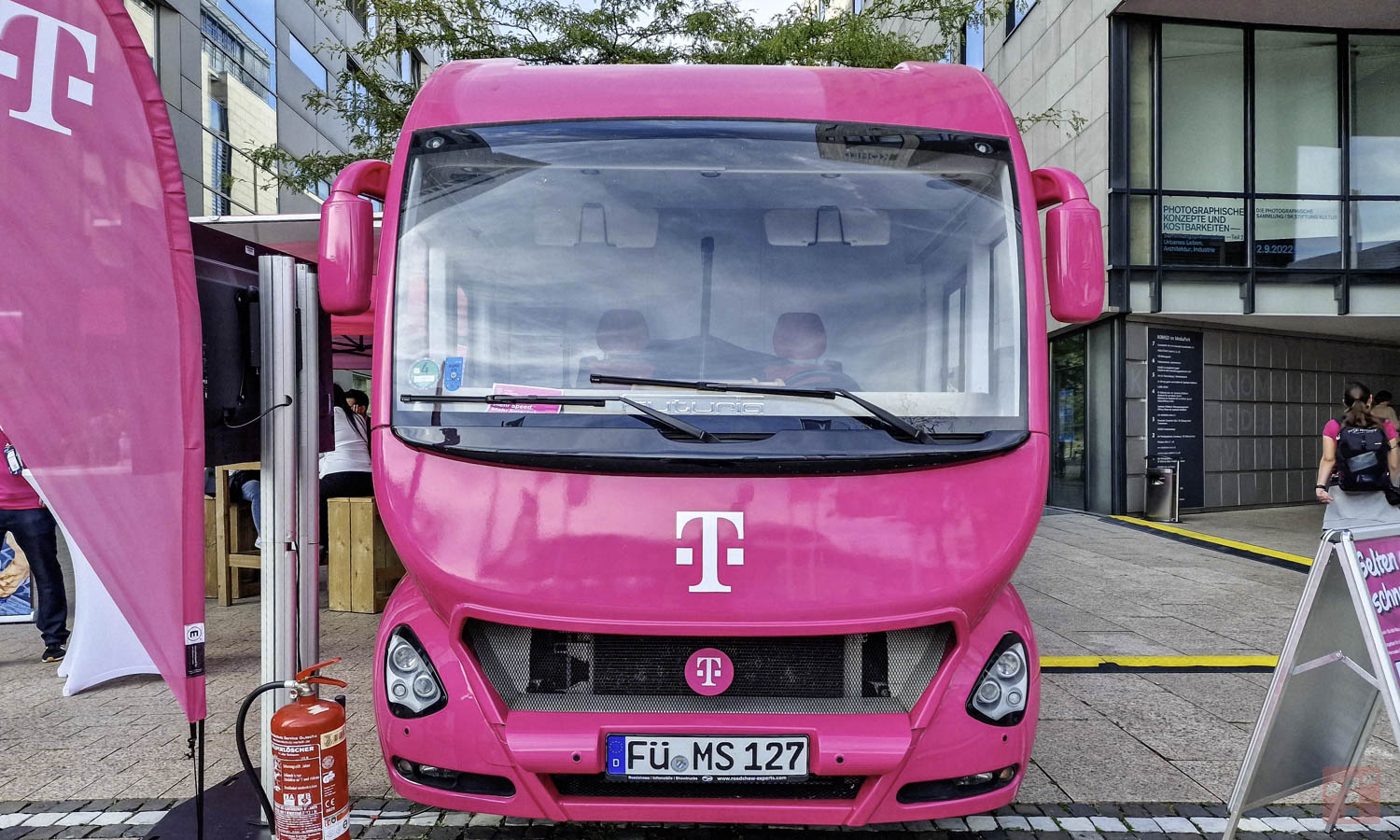 T-Mobile rozpieszcza kierowców. Tańsze paliwo to nie wszystko