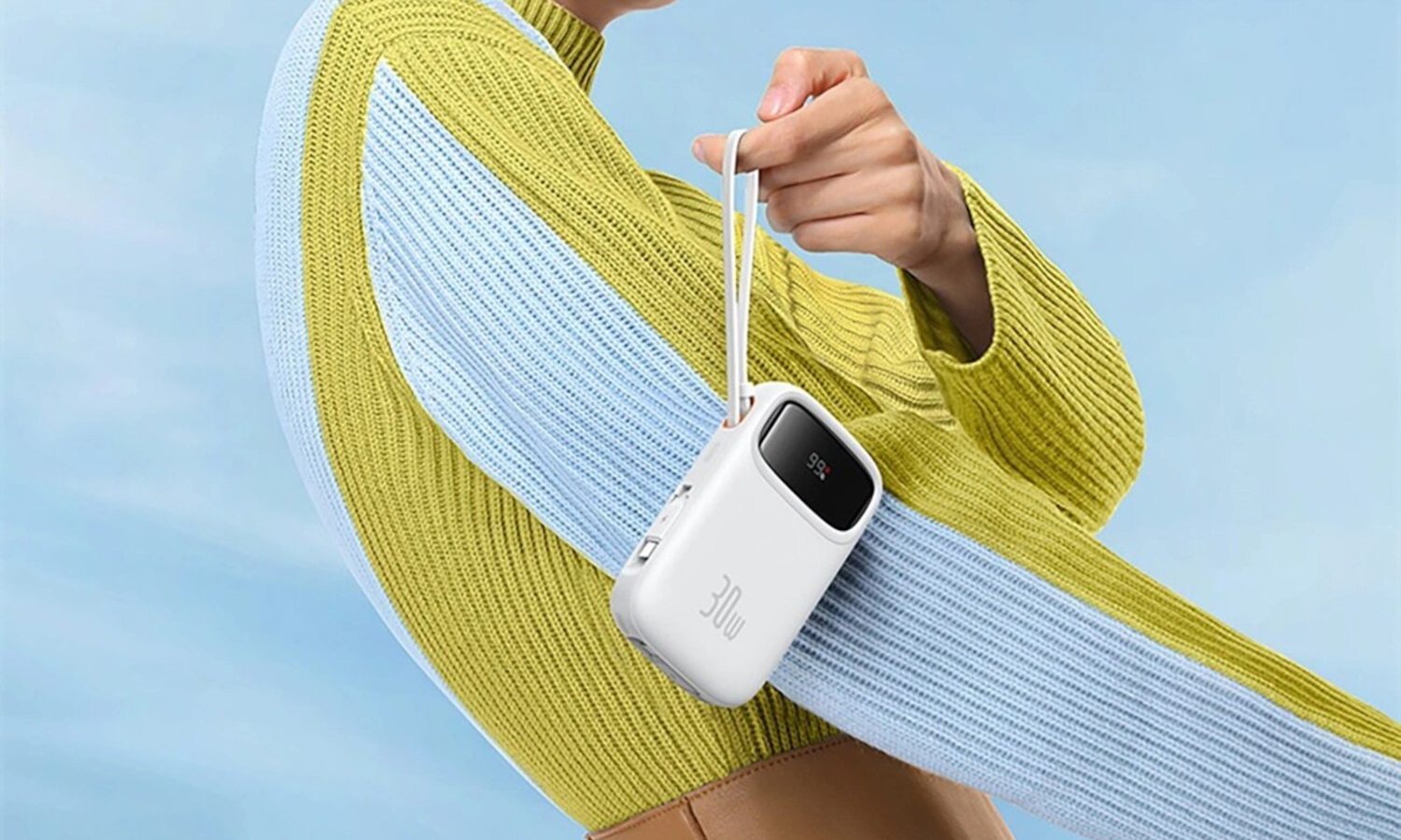 Ten powerbank jest szybki, mały, z wbudowanym kablem i za jedyne 63,73 zł