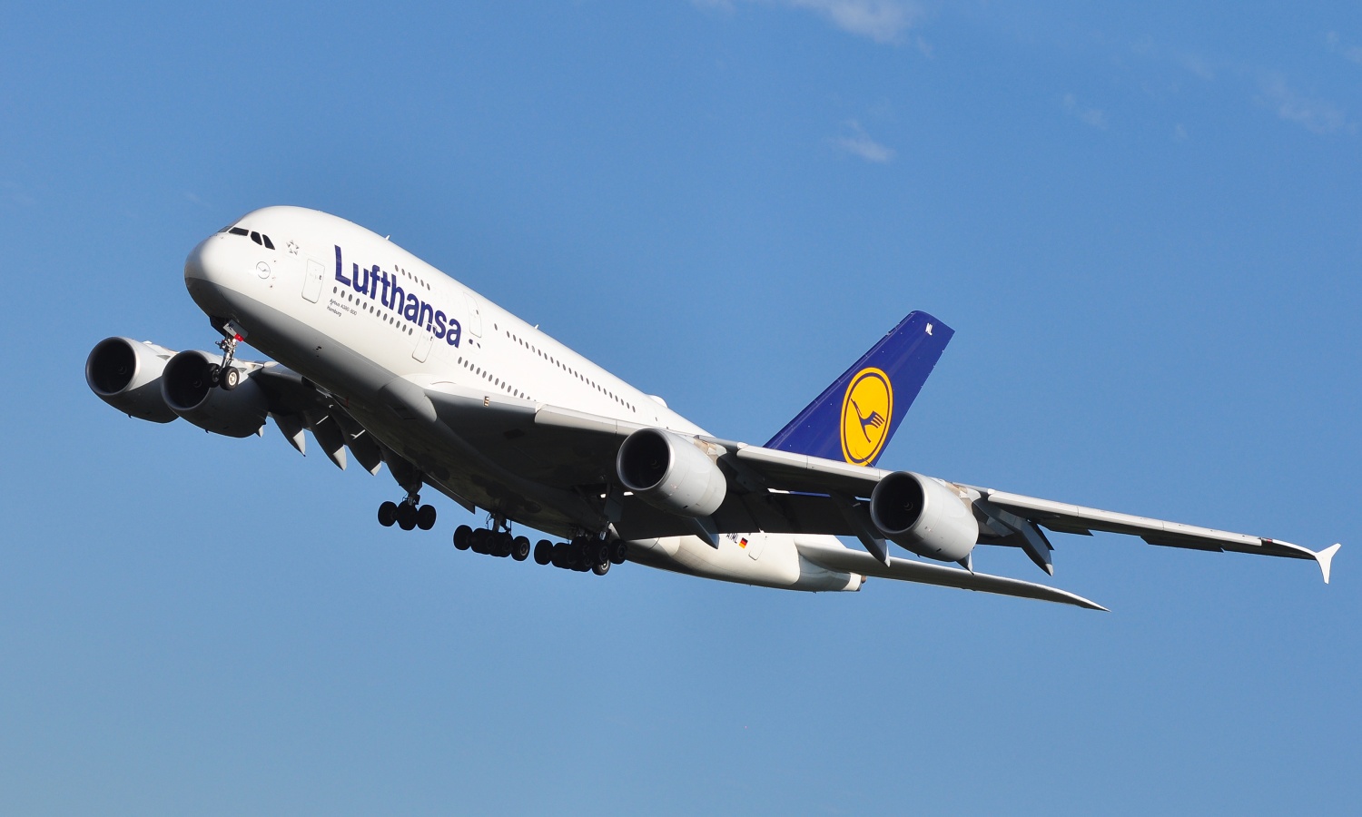 Starlink w Lufthansie. To koniec wolnego Internetu w chmurach