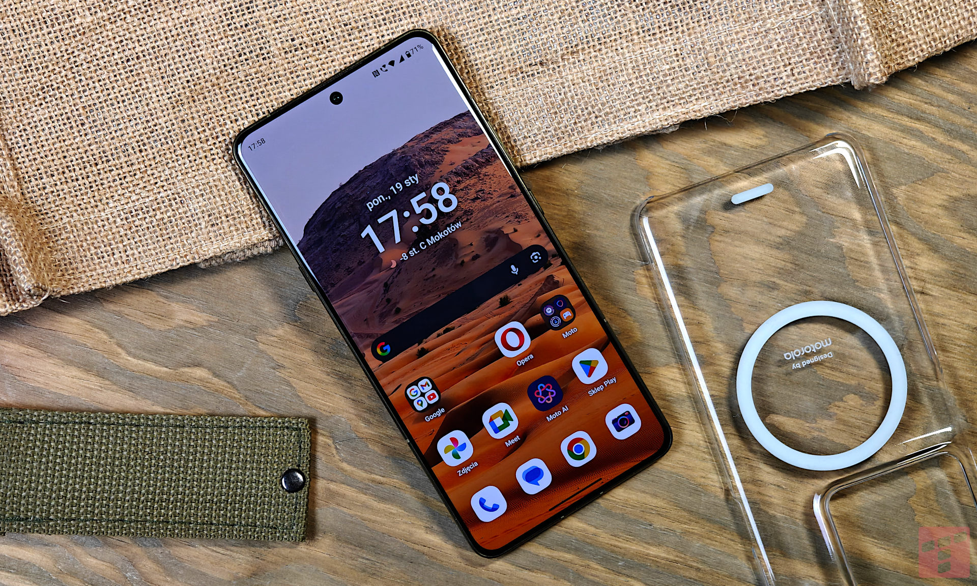 Masz telefon Motorola? Sprawdź, czy poleci do ciebie Android 17