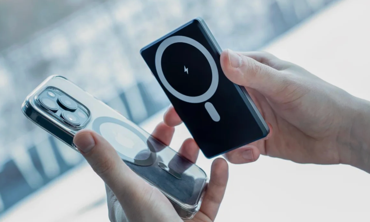 Bezprzewodowy powerbank za pół ceny. x-kom znów zaskakuje