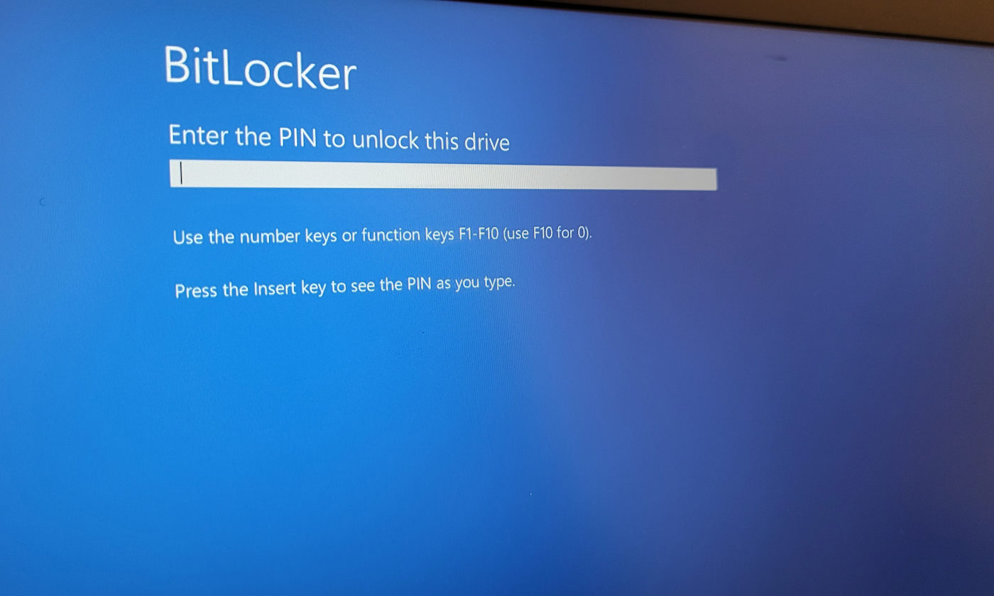 Służby specjalne dostaną twój klucz. Microsoft się tłumaczy