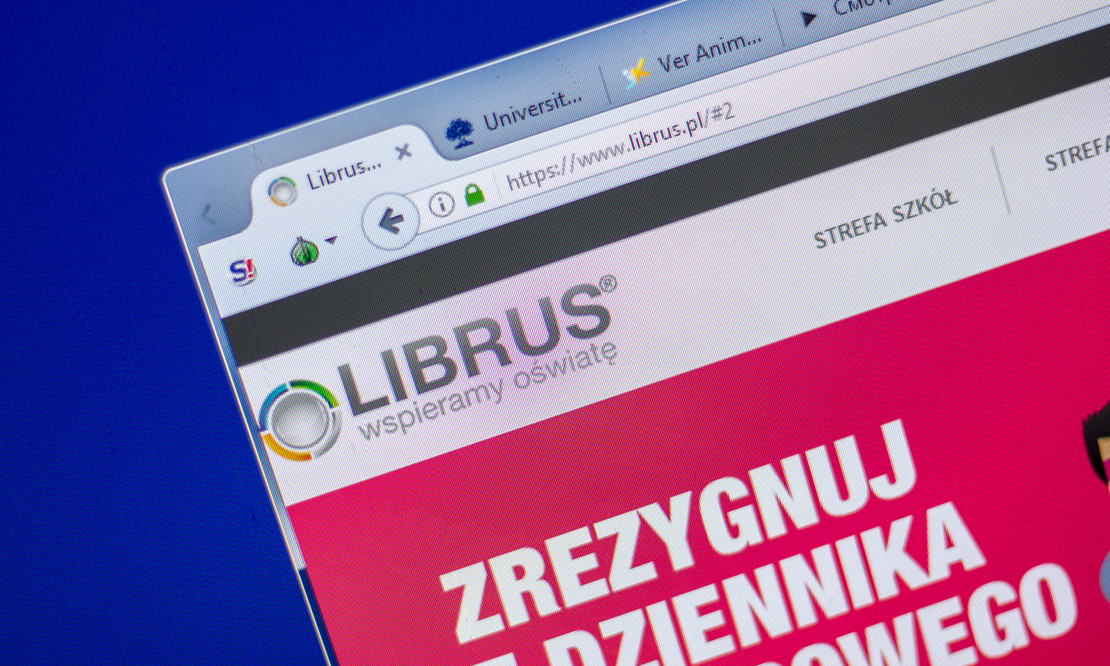 Włamanie do e-dzienników w szkołach. Nowacka odpowiada Librusowi