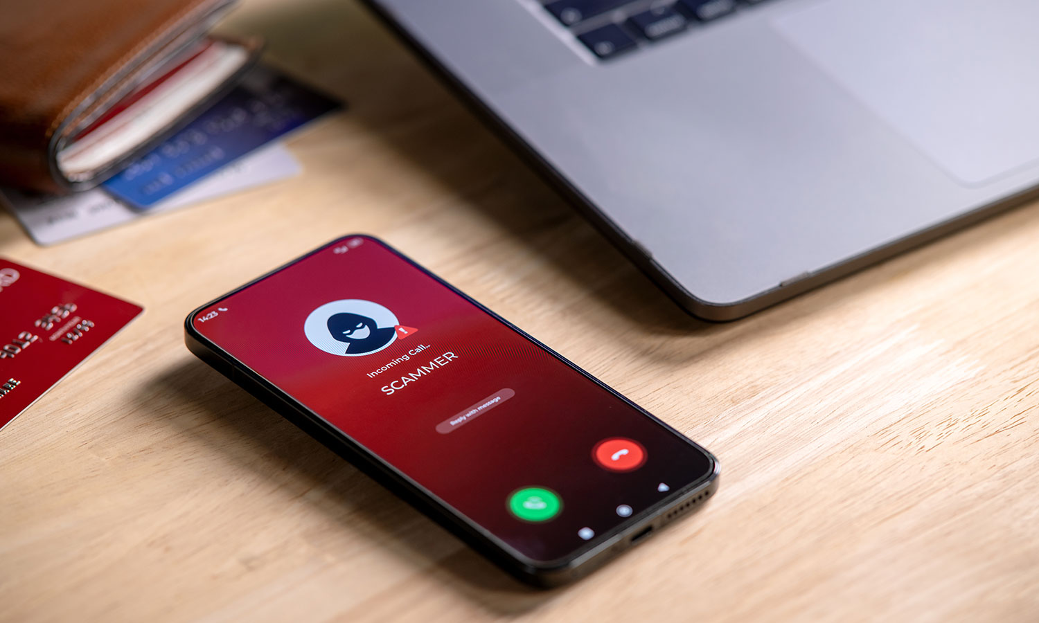 Pracownik poczty zadzwonił w konkretnym celu. Potem było poważniej