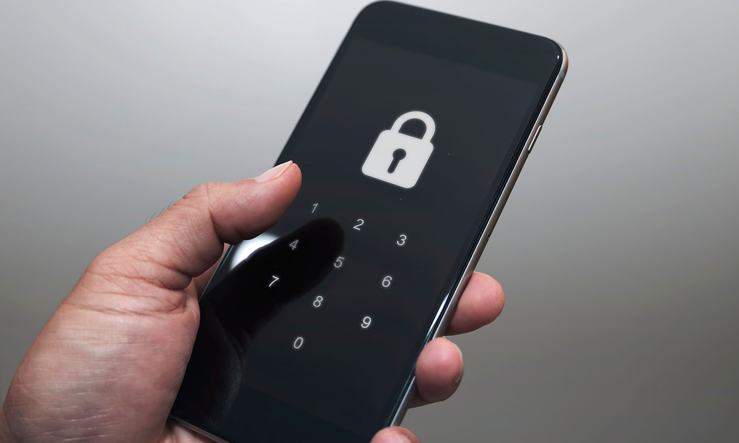 Taka aktualizacja aplikacji, zaskutkuje blokadą telefonu. To chwila