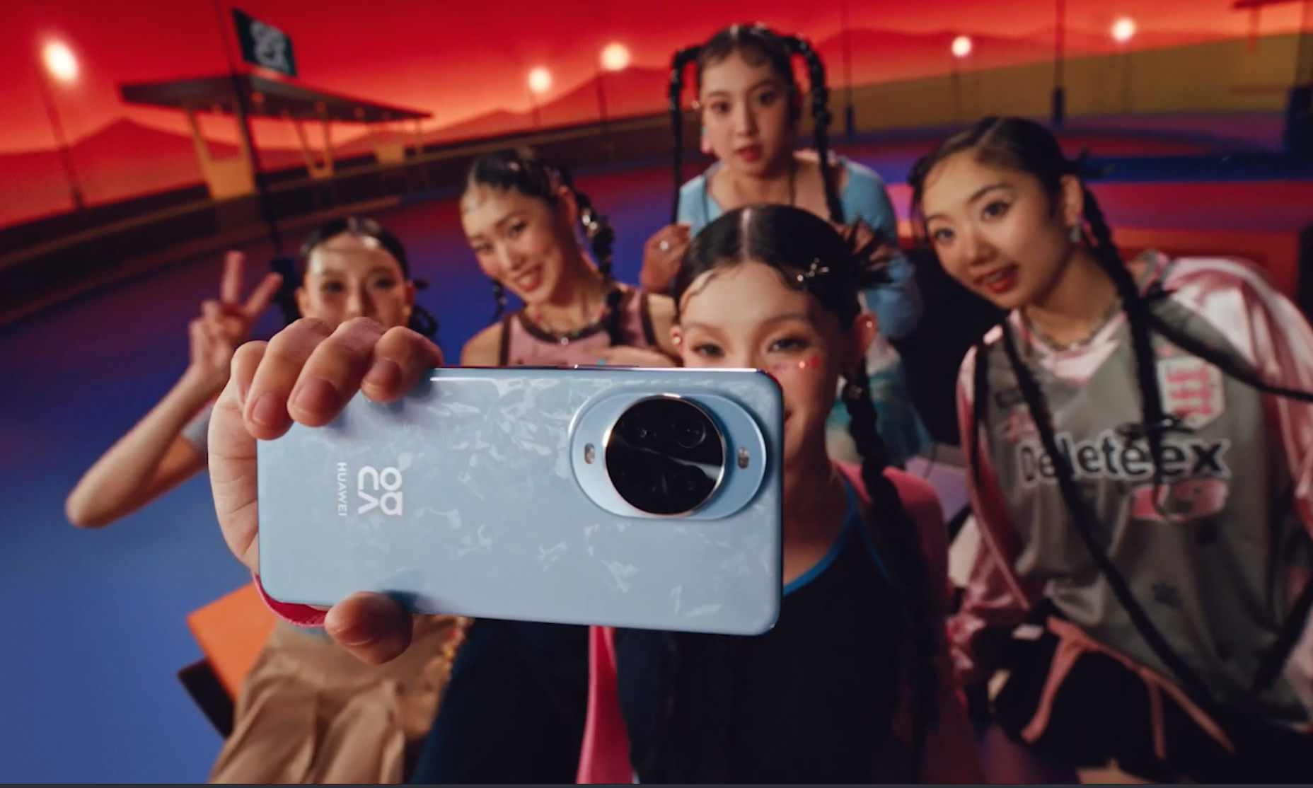 Huawei nova 14 Pro aż 500 zł taniej na start. Telefon dla fanów selfie