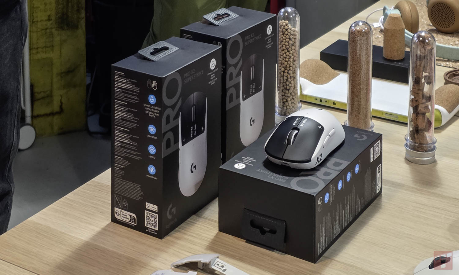 Logitech G Pro X2 Superstrike już w sprzedaży. To mysz inna niż wszystkie