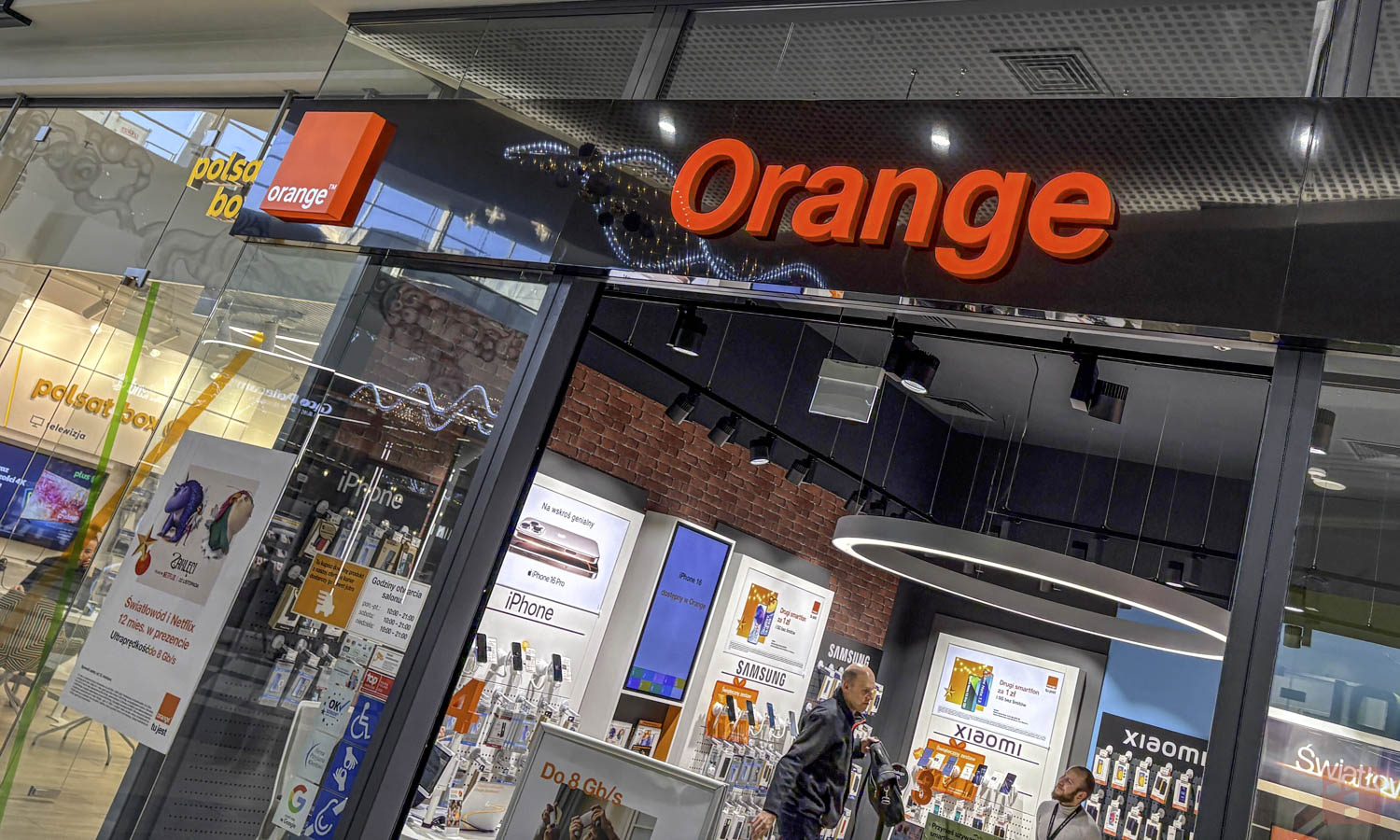 Zmiany w Orange. Operator ratuje klientów bez pieniędzy na koncie