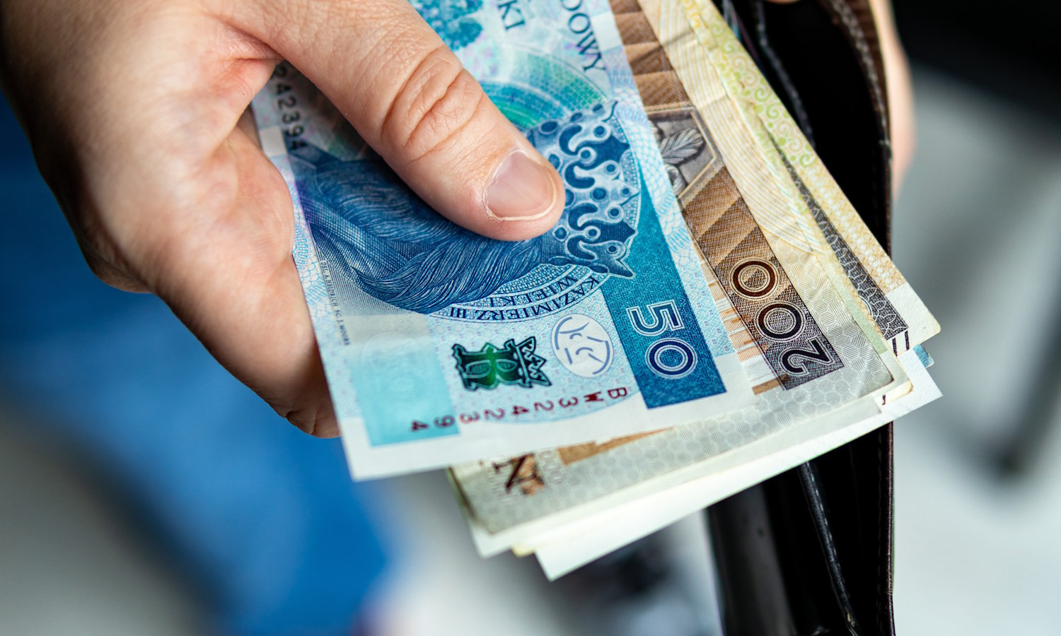 Tyle zarabiają Polacy. Jesteś na szarym końcu Europy