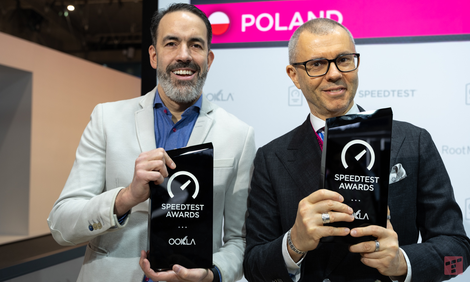 T-Mobile z 3 nagrodami od Speedtestu. Jedna zastanawia