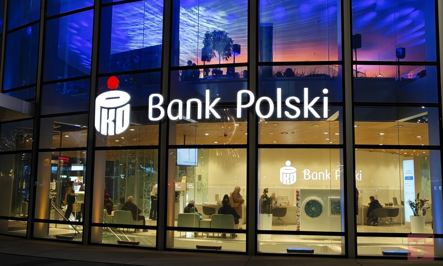 Koniec z opieszałością polskich banków. Unia wali w stół
