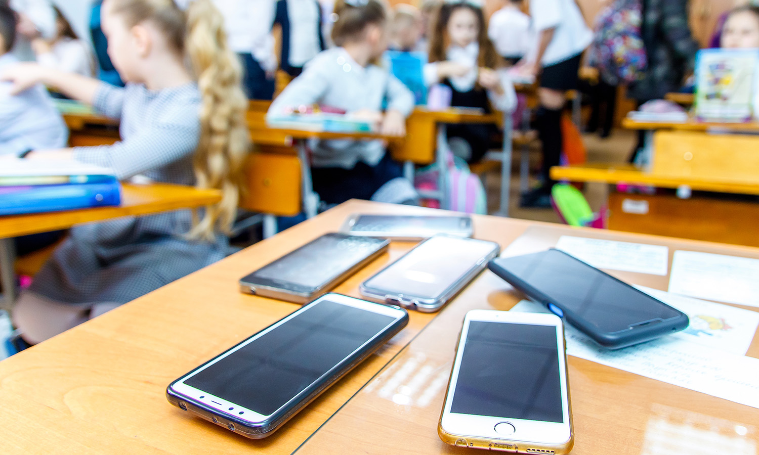 Miał być zakaz telefonów w przedszkolach, ale trochę przesadzili