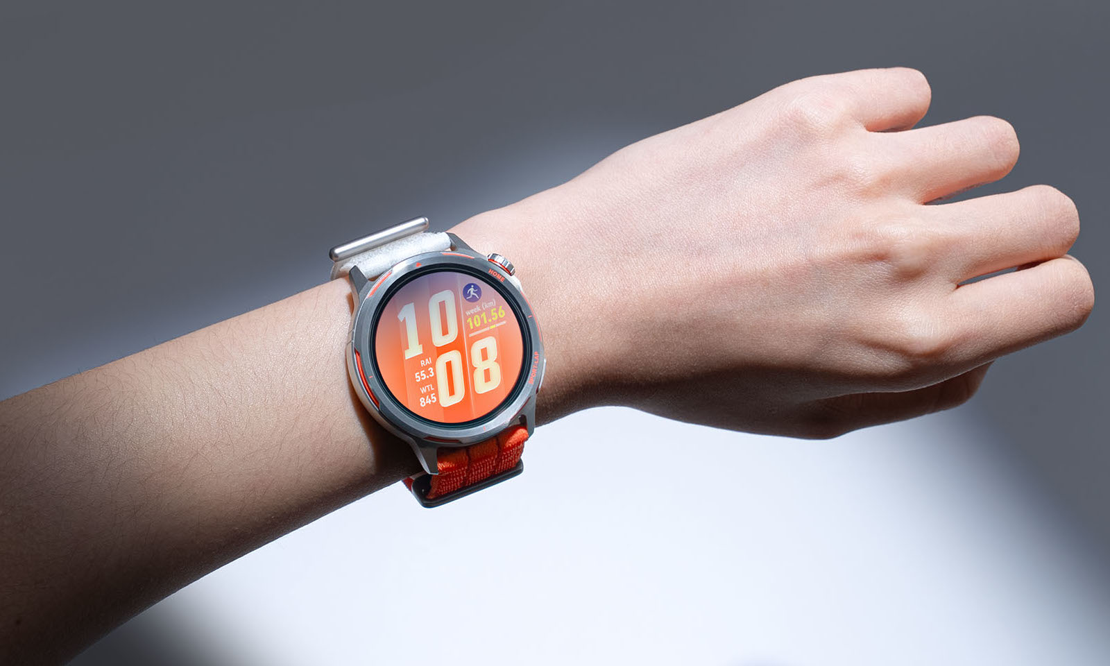 Taki gadżet powinien mieć każdy biegacz. Teraz kupisz go w Media Expert