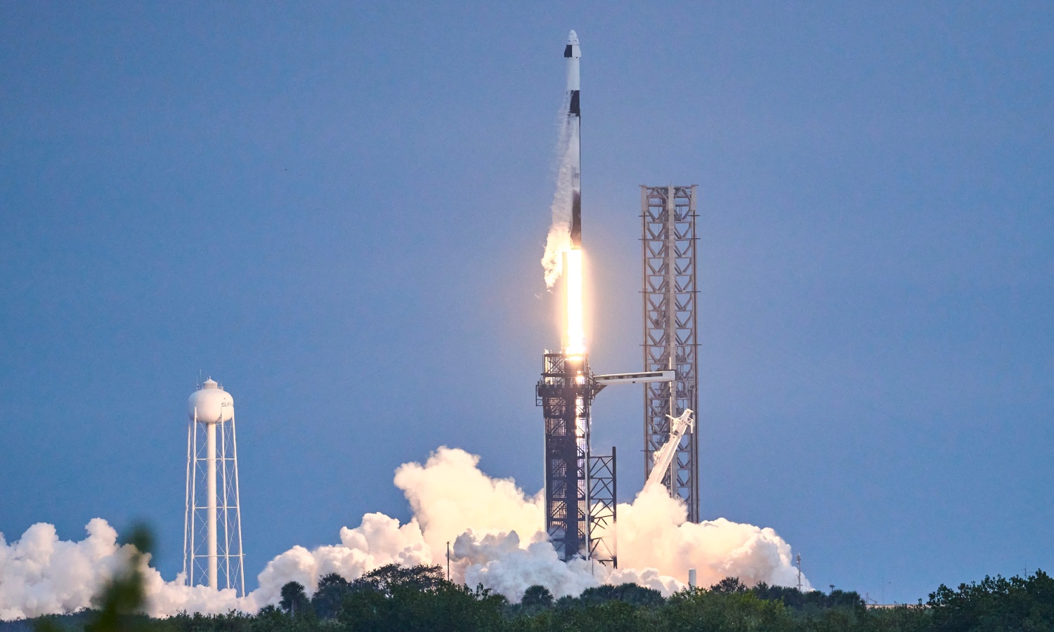 SpaceX bije własny rekord. Rakieta poleciała dwa razy w 9 dni
