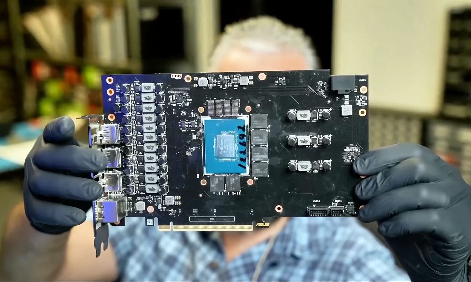 Ciekły metal zabija. Tym razem padło na GeForce RTX 5070 Ti