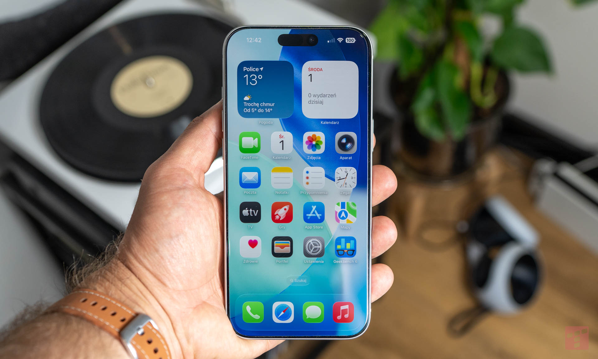 Setki milionów iPhone'ów na celowniku nowego wirusa