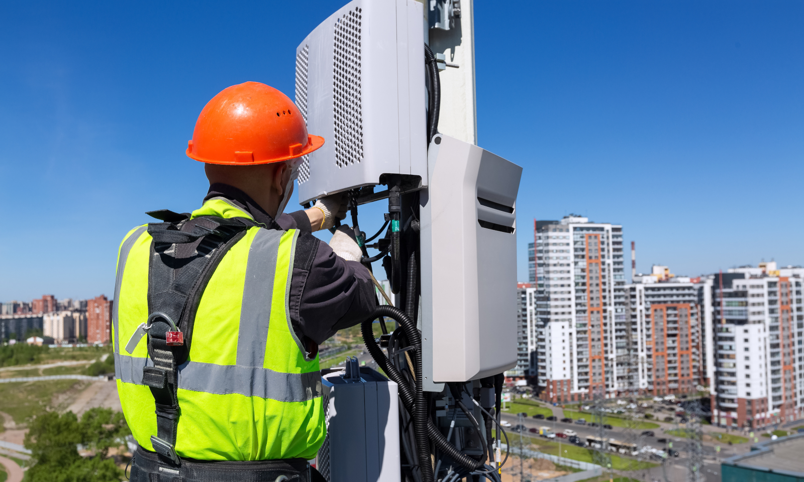 Unia dokręca śrubę Huawei. Telekomy zostaną bez odszkodowań