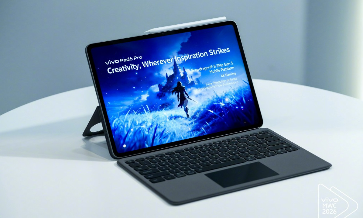 Akumulator 13 000 mAh, ekran 4K i aż osiem głośników. Nowy gigant Vivo