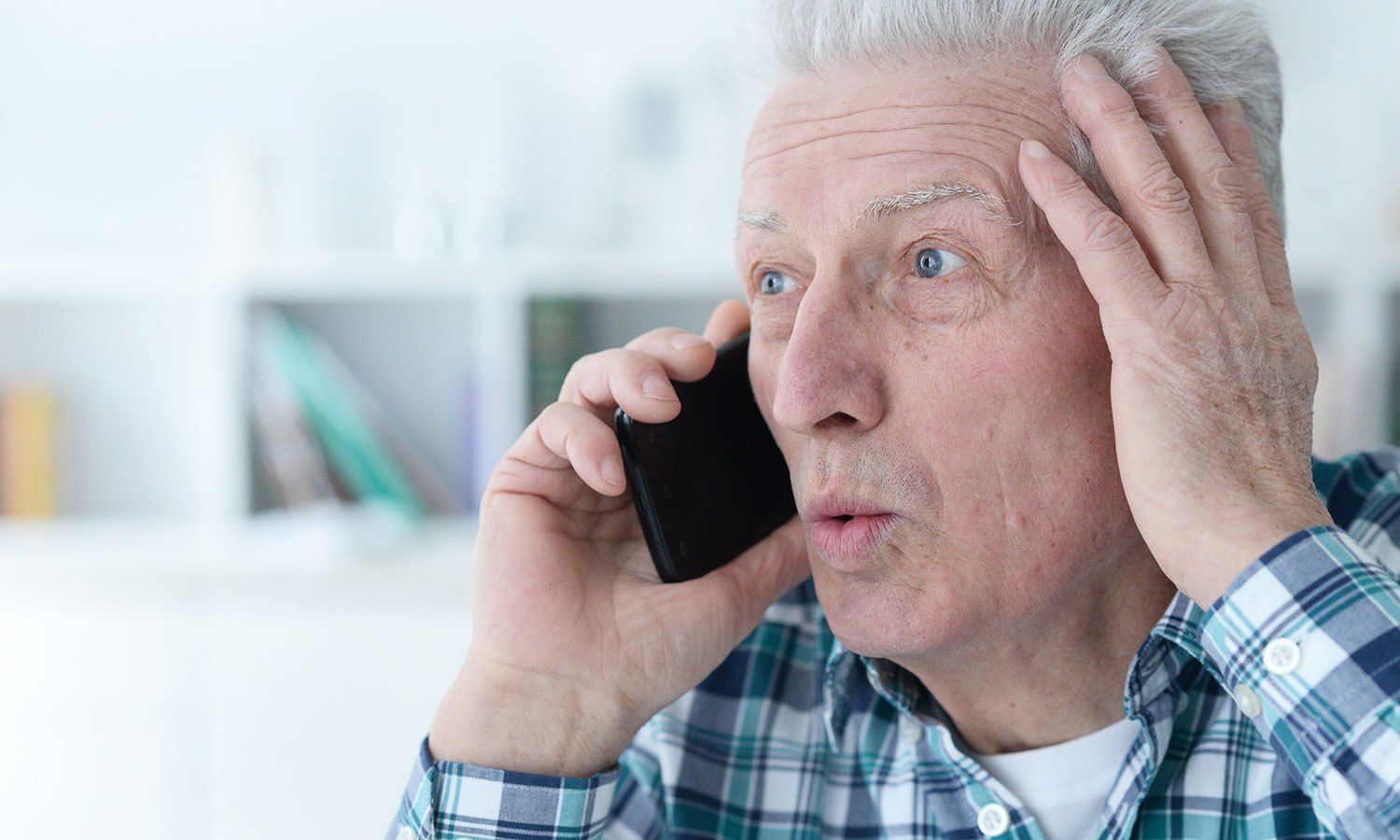 Jeden telefon wystarczył. Rozmówca wdrożył swój plan