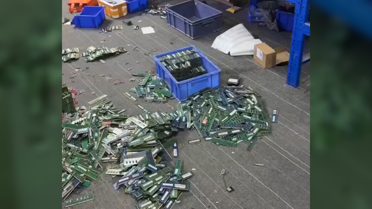 Spekulanci w panice. Mają stosy towaru, który traci na wartości