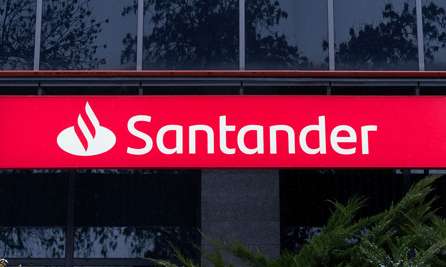 Santander rozdaje klientom aż do 700 zł. Ale tylko do 31 maja 2026