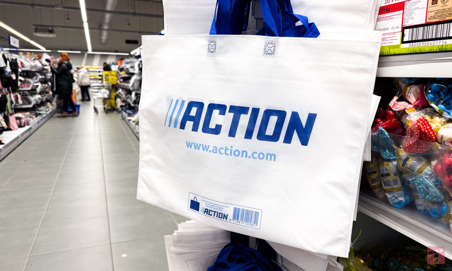 W Action tylko na dowód. Poproś mamę