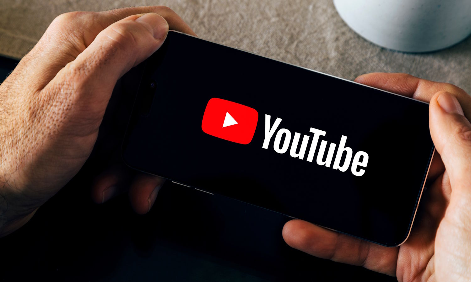 YouTube bez litości. Sięgaj po portfel albo masz grzecznie czekać