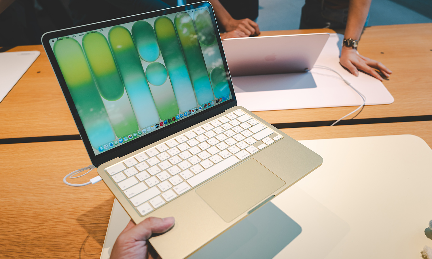 Apple padło ofiarą własnego sukcesu a eksperci jak zwykle się mylą