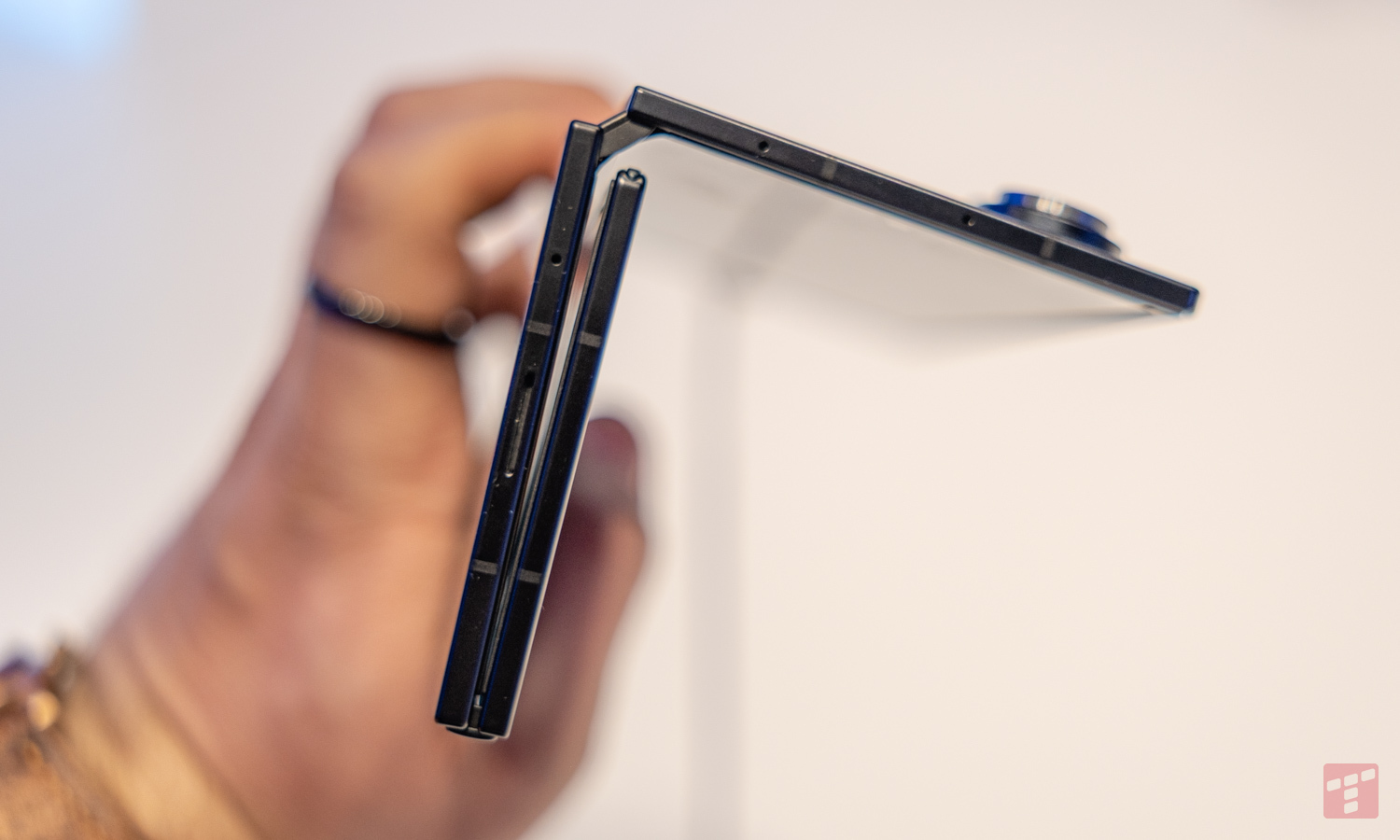 Samsung zmienia konstrukcję. Nadchodzi smuklejszy składany smartfon