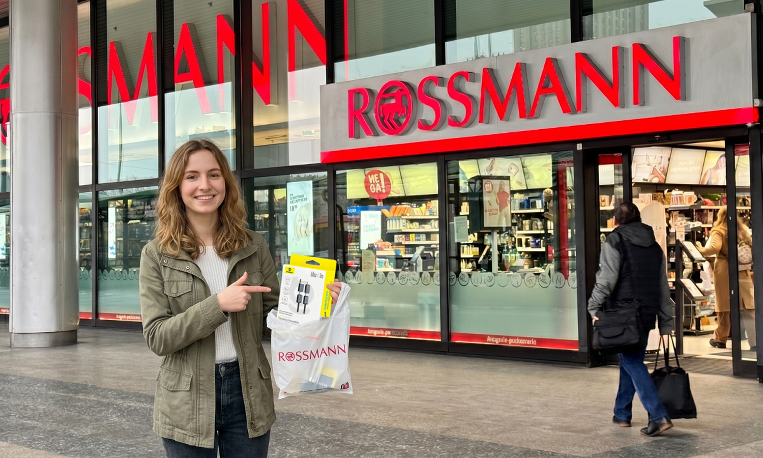 Rossmann daje za 28,99 zł, a to Baseus 4 w 1. Allegro sporo drożej