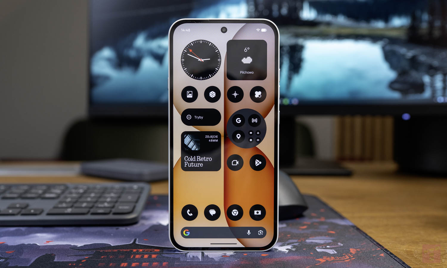 Smartfony na cenzurowanym, ale Polakom to nie przeszkadza