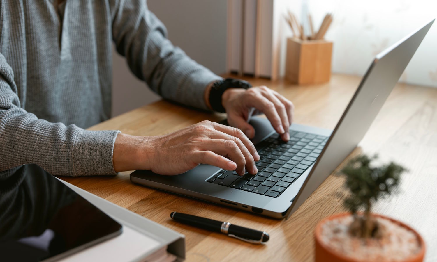 Tysiące Polaków w potrzasku. Rząd rozkłada ręce