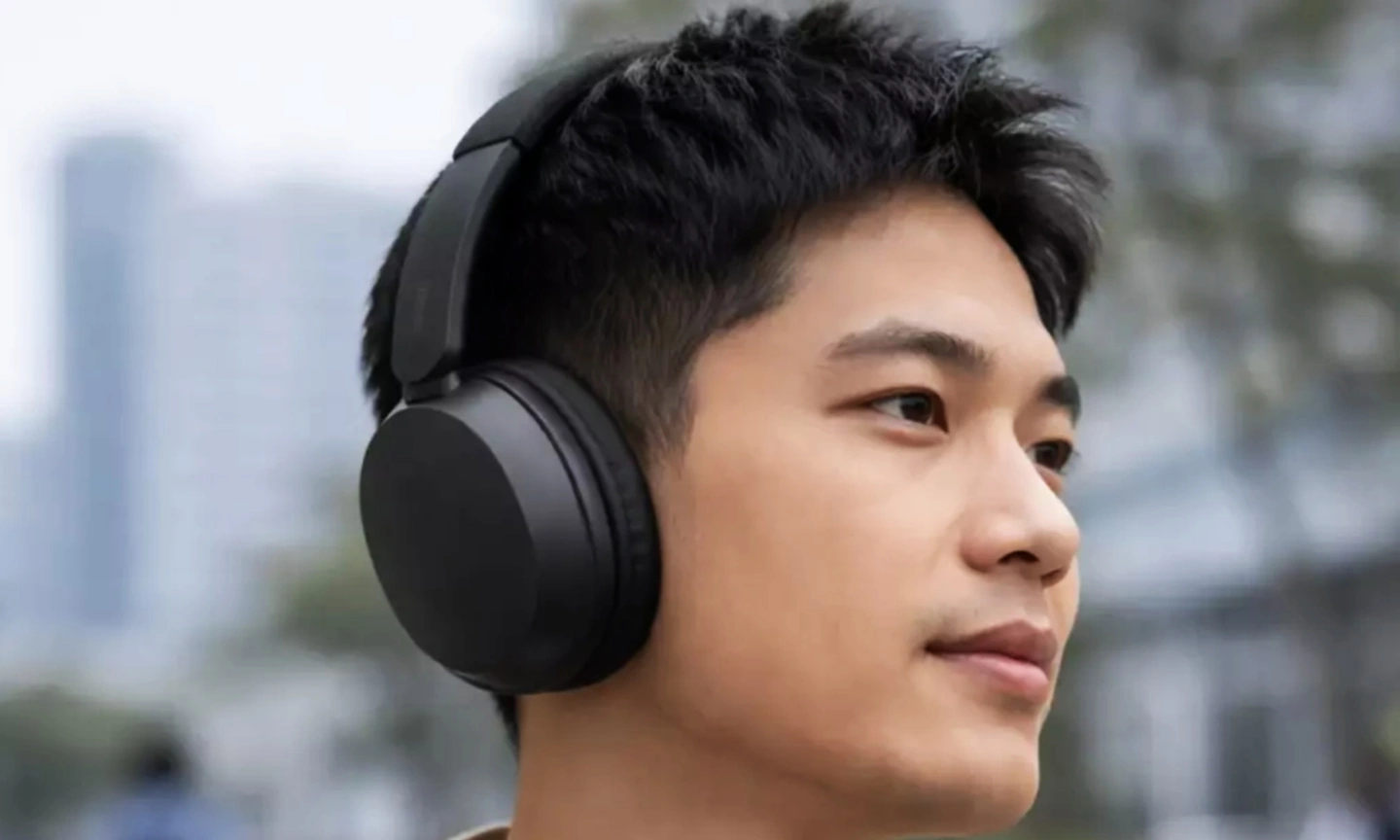 Xiaomi z pierwszym takim sprzętem. Budżetowe ANC i 72 godziny pracy