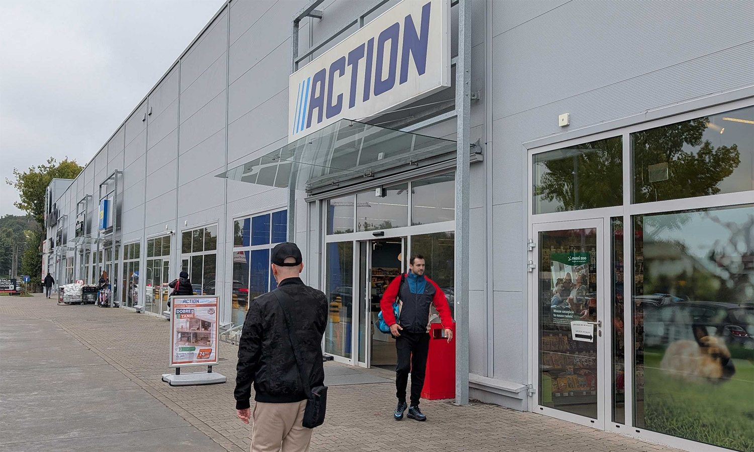 W Action tylko 30,95 zł. Taki Anker to 110 zł, Apple ponad 300 zł