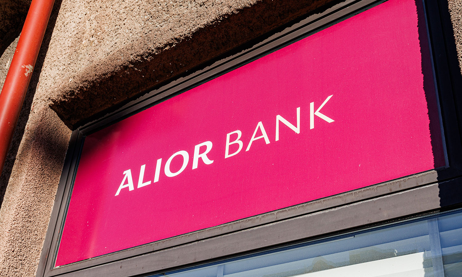 Alior Bank zabrał głos. Ta grupa klientów na celowniku oszustów