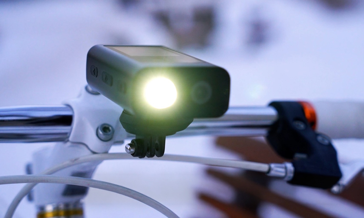 Navitel pokazał kamery rowerowe 4K. Nagrają wszystko