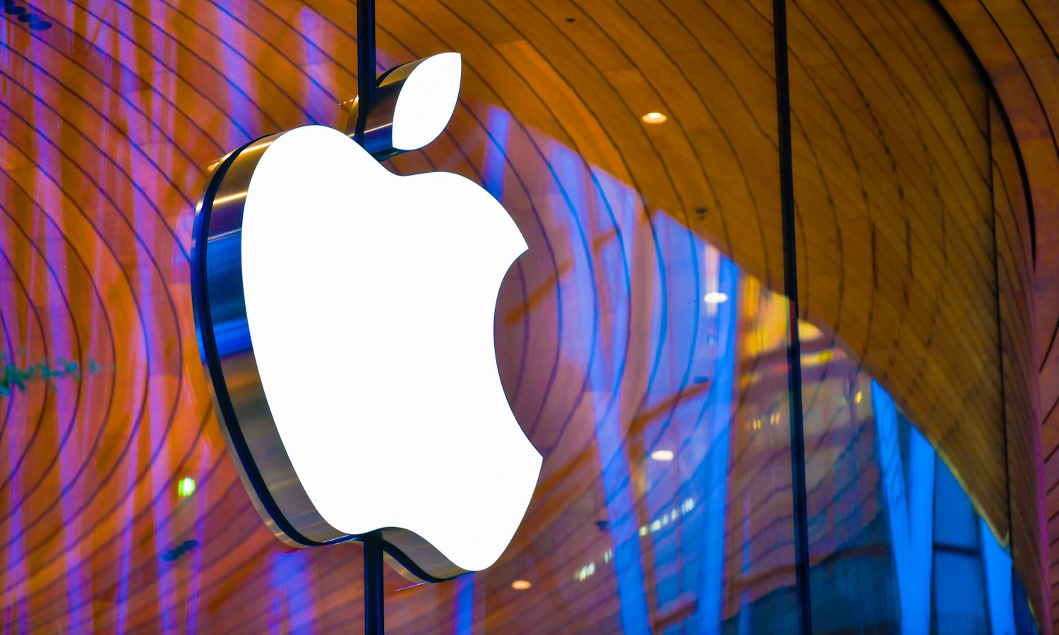 Apple bije rekord, ale nadal pozostaje w tyle
