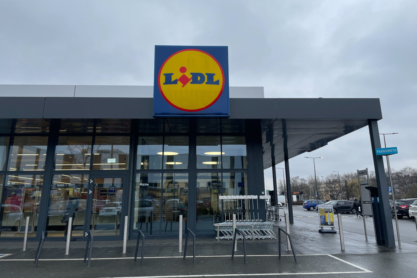 Lidl więził pracowników? Trwają przeszukiwania