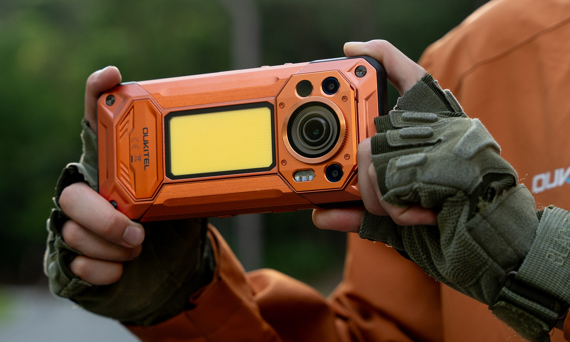 Pancerniak z suwakiem kill switch i termowizją AI. Oto Oukitel WP500 Ultra