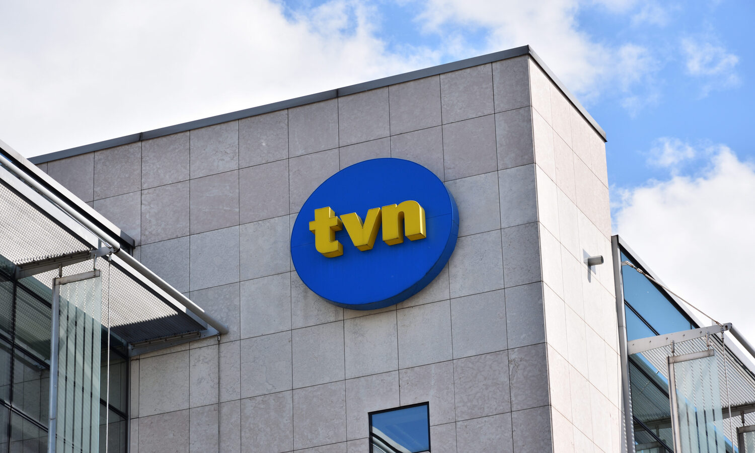 Co dalej z TVN? Unijni urzędnicy zdecydują o przyszłości stacji