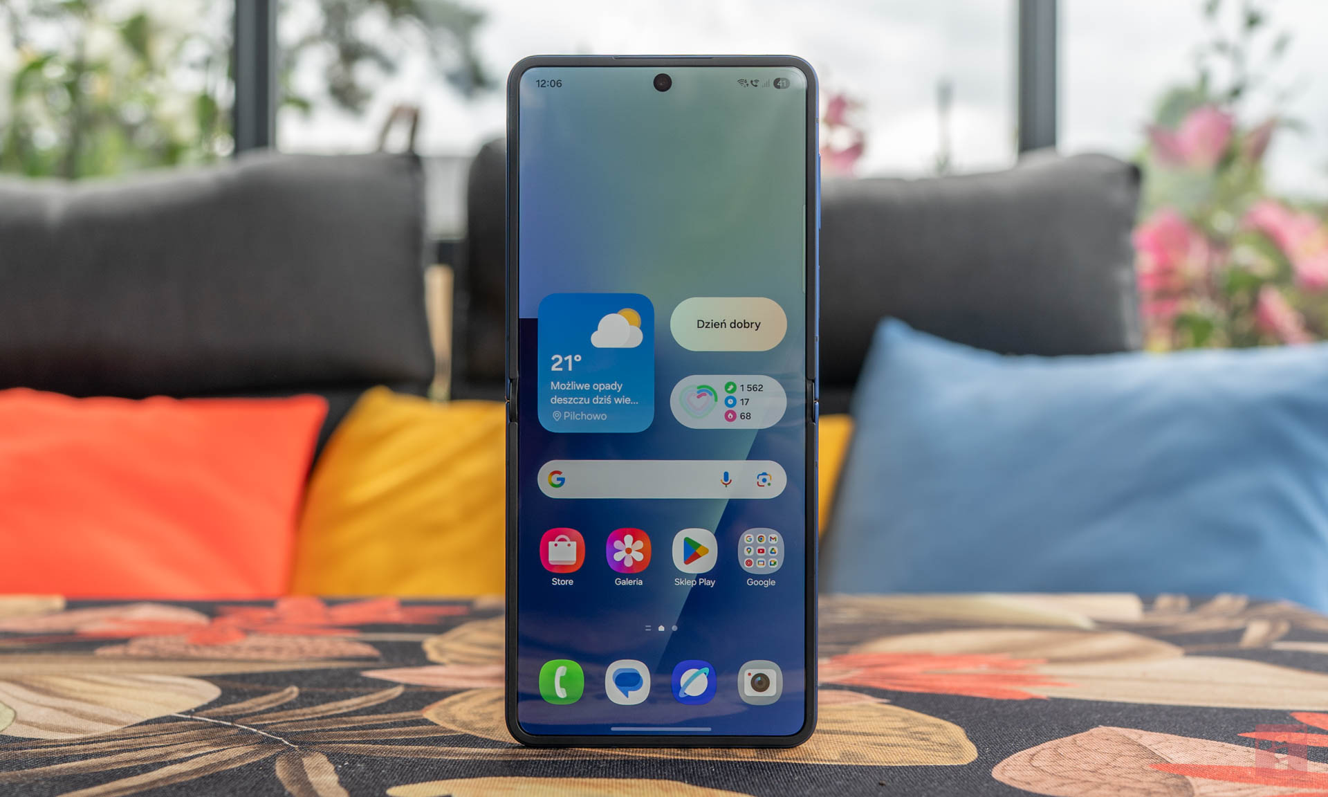 Samsung szykuje klapę a nie klapkę. Kotlet skwierczy na patelni