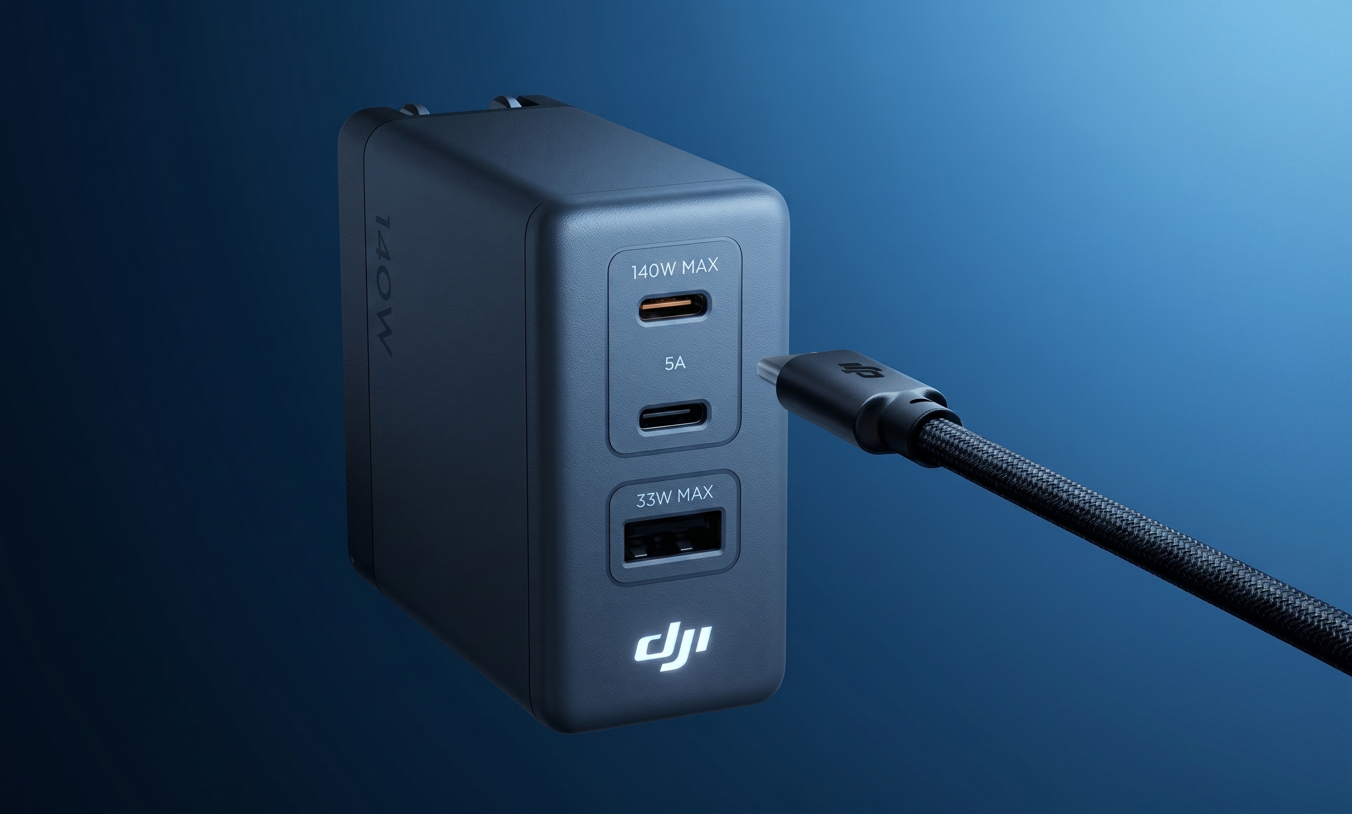 DJI Power 140 W GaN - droniarski gigant umie też w ładowarki