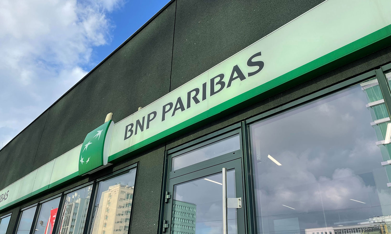 Bank z pilnym komunikatem. Powinni zapoznać się z nim wszyscy klienci