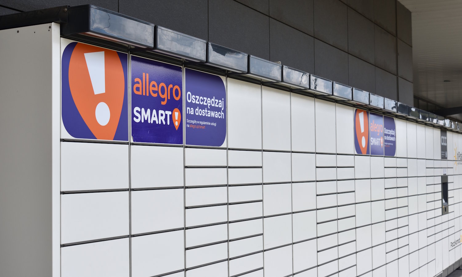 Koniec sporu Allegro i InPostu. Firmy się dogadały