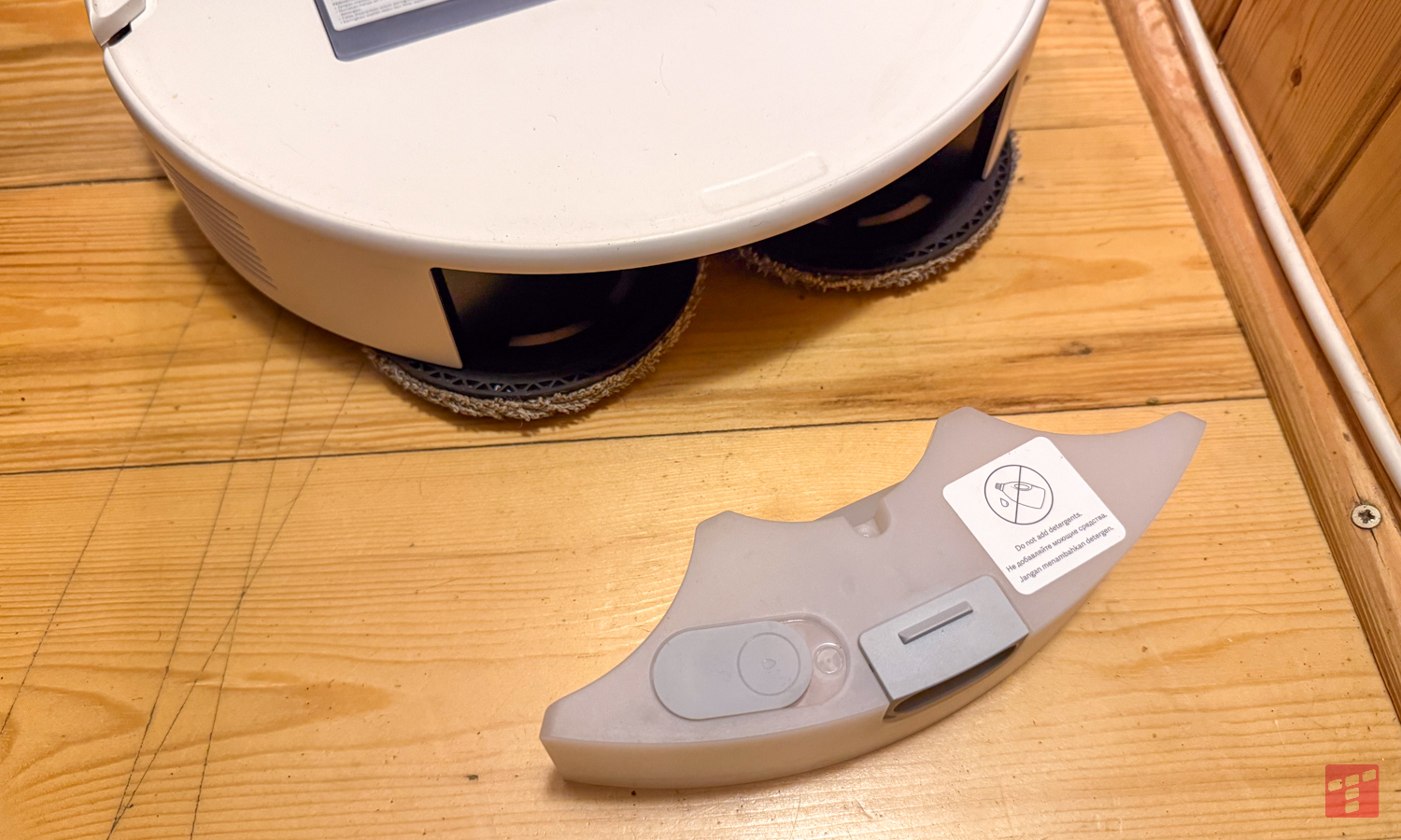 Xiaomi Vacuum S40 Pro trzymam pod łóżkiem. Dobrze wydane 800 zł