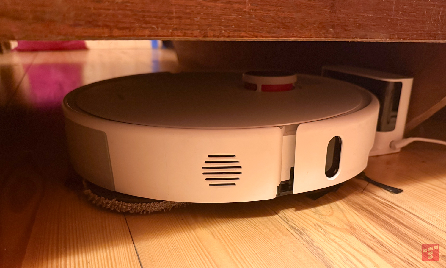 Xiaomi Vacuum S40 Pro trzymam pod łóżkiem. Dobrze wydane 800 zł
