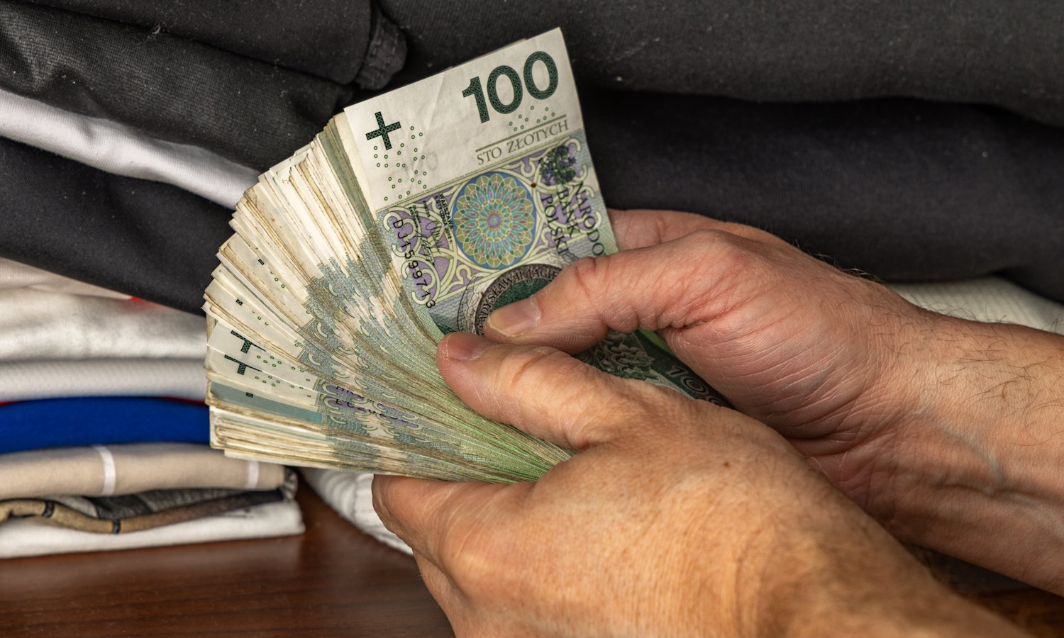 Polacy wpadają w finansową pułapkę. Sami sprowadzają na siebie kłopoty