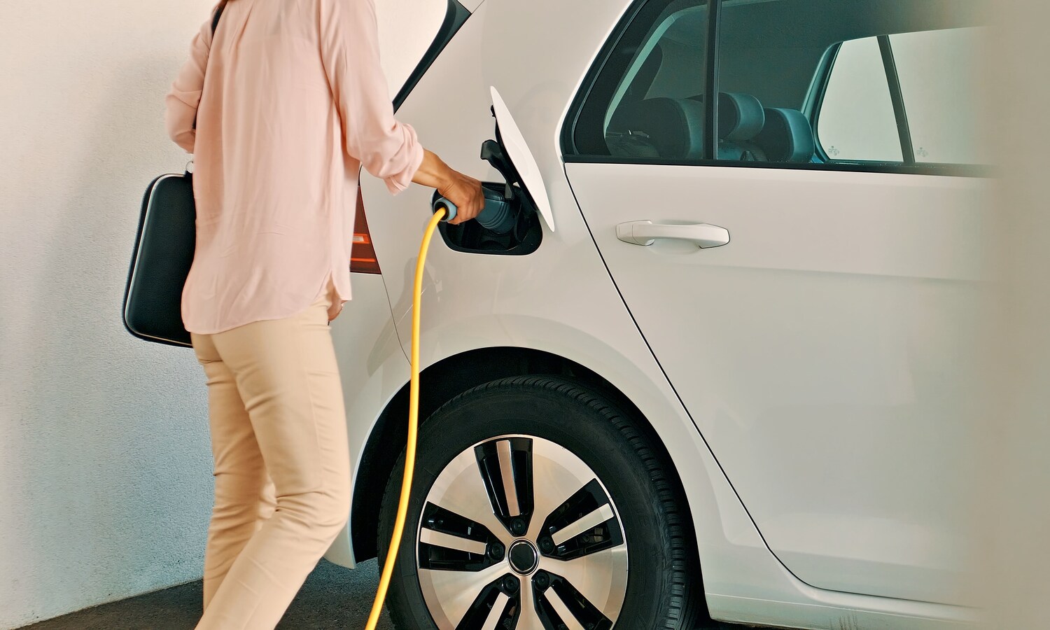 Chiny postawiły na elektryki i mają problem. Potrzebny podatek