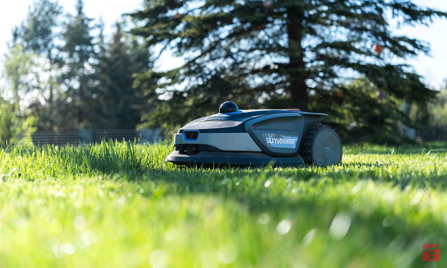 Sunseeker S4 to robot koszący, który zmienia udrękę w raj (test)